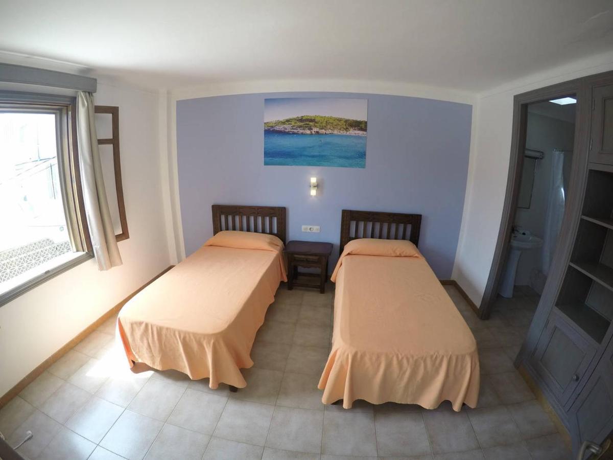 Hostal Playa Santanyi Ngoại thất bức ảnh