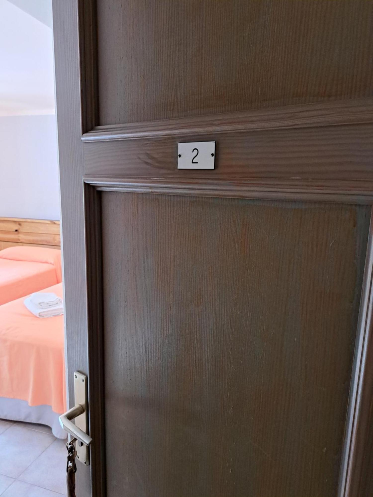 Hostal Playa Santanyi Ngoại thất bức ảnh