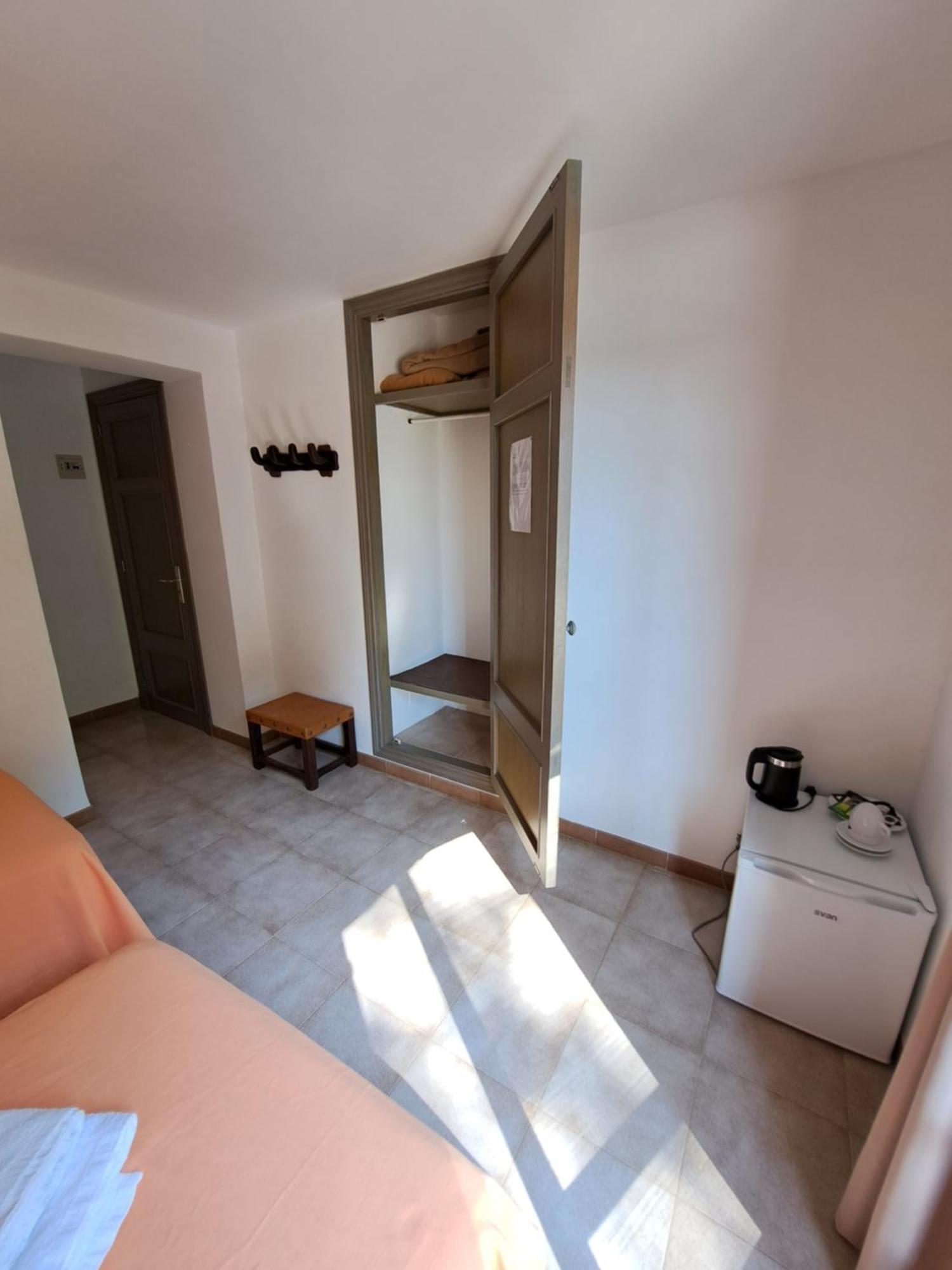 Hostal Playa Santanyi Ngoại thất bức ảnh