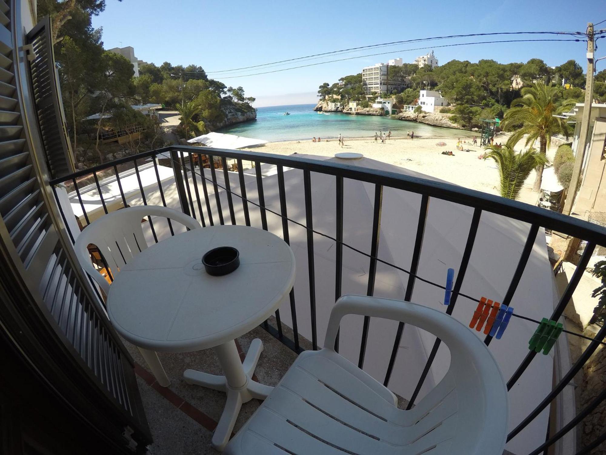 Hostal Playa Santanyi Ngoại thất bức ảnh