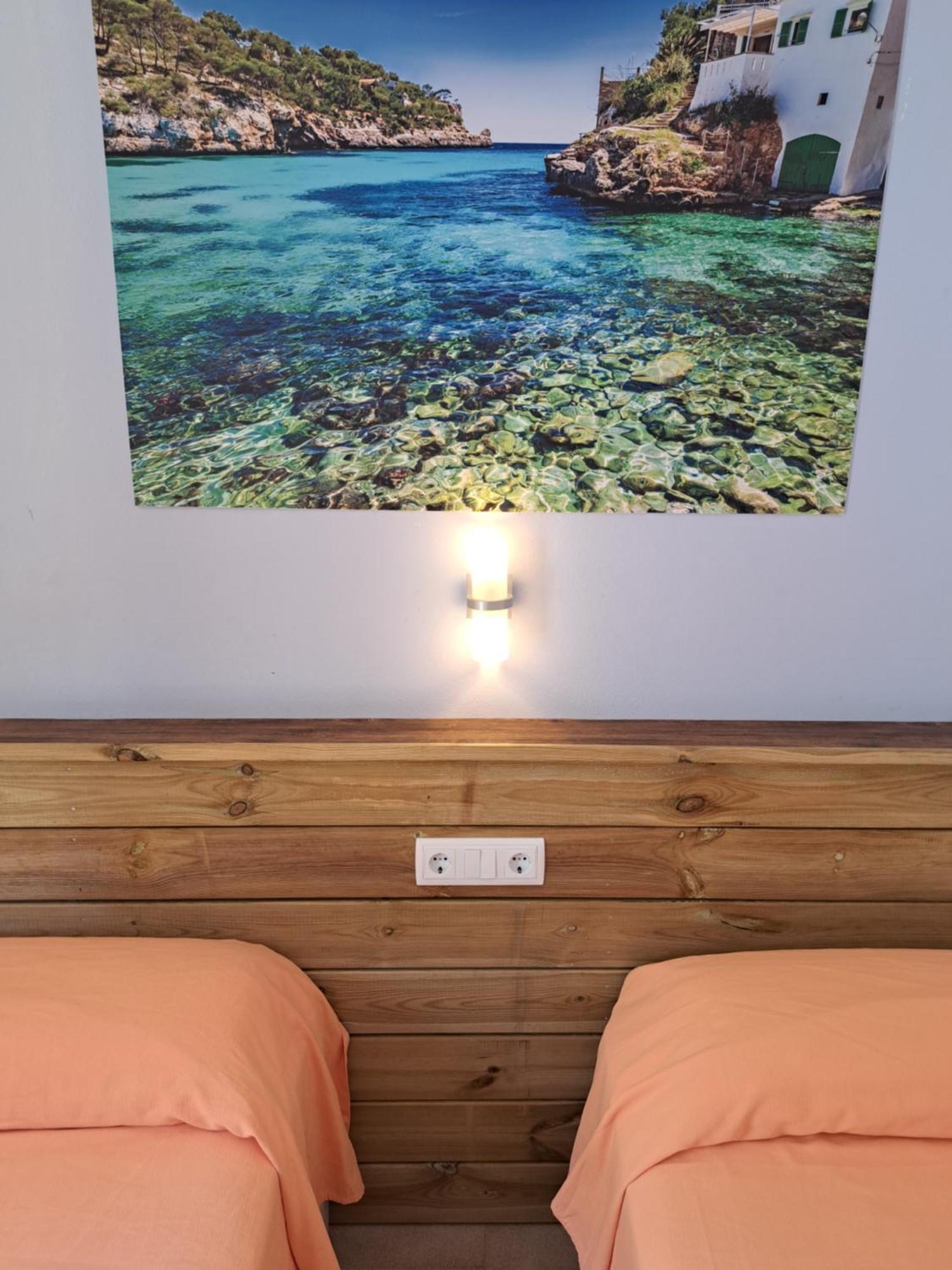 Hostal Playa Santanyi Ngoại thất bức ảnh